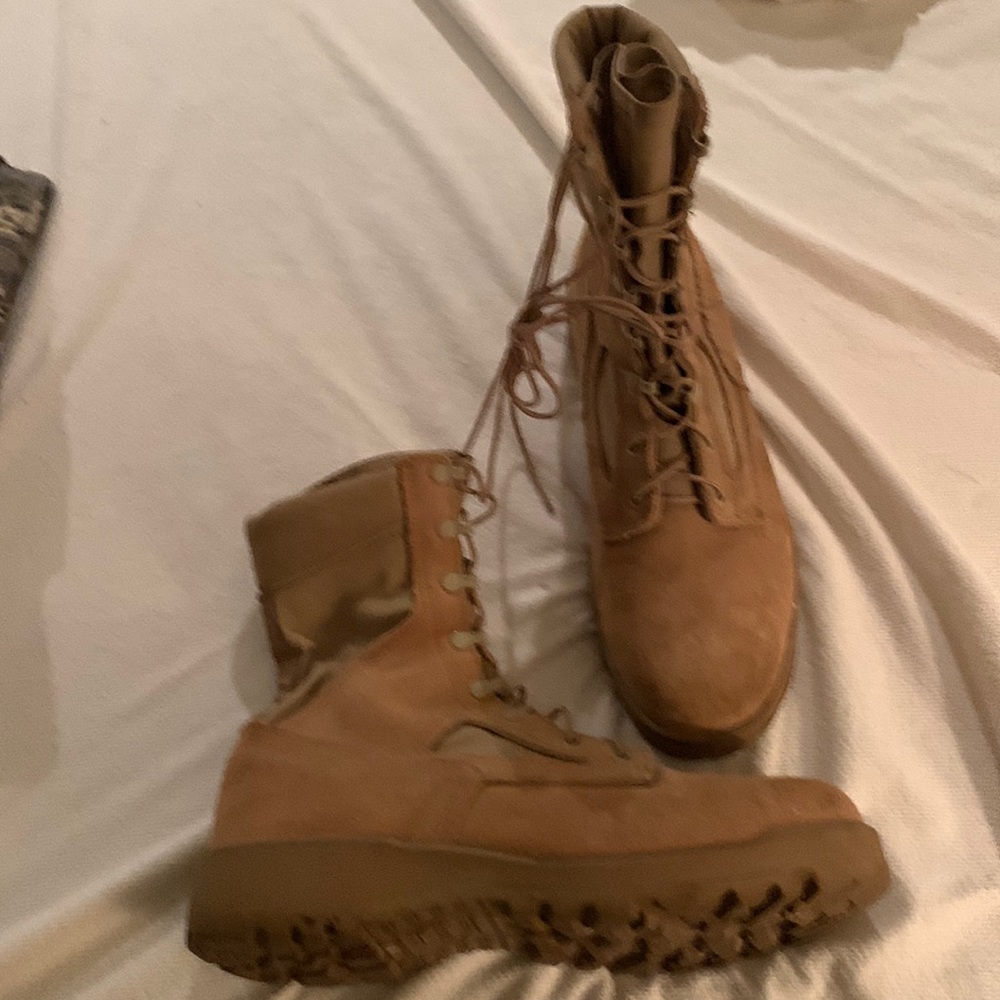 Belleville “Desert Storm” hot weather combat boots, size 10R, worn twice.